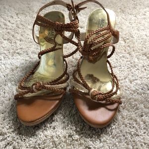 Michael Kors espirilldas wedges